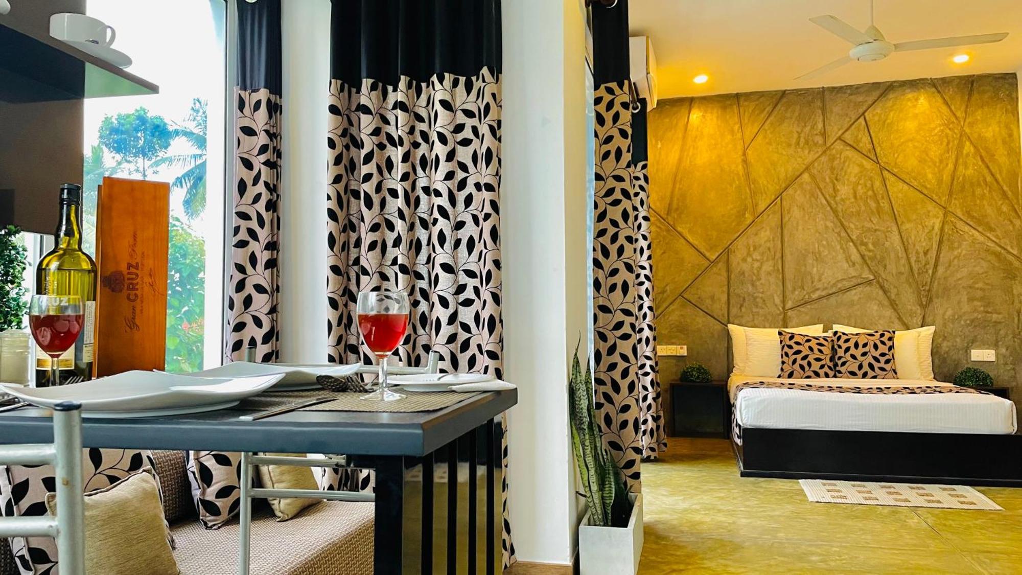 8 Plus Motels Negombo Exteriör bild