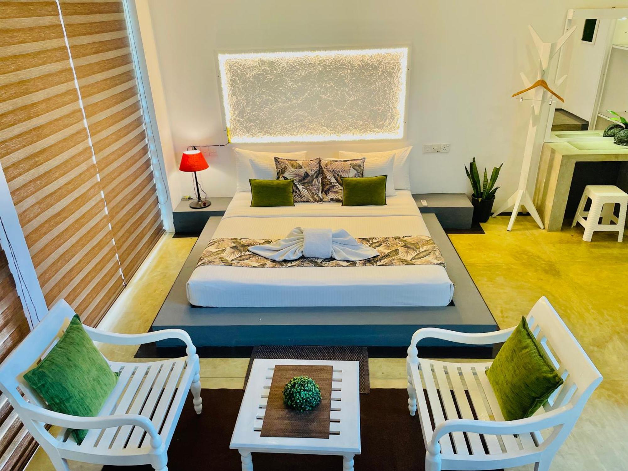 8 Plus Motels Negombo Exteriör bild